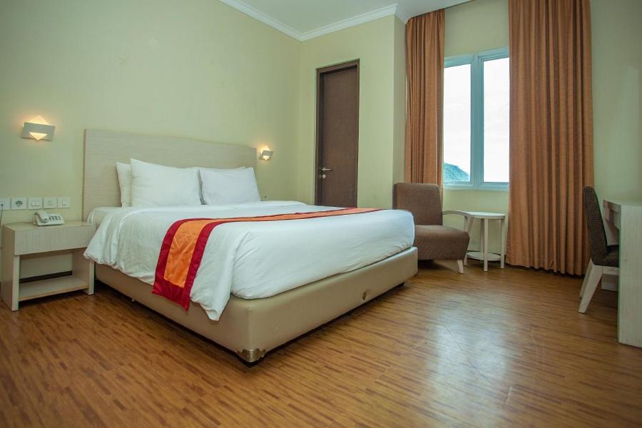 Hotel Grand Q Gorontalo Exterior foto